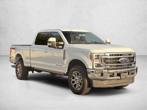 Used 2022 Ford F350 Lariat w/ Lariat Ultimate Package image 3
