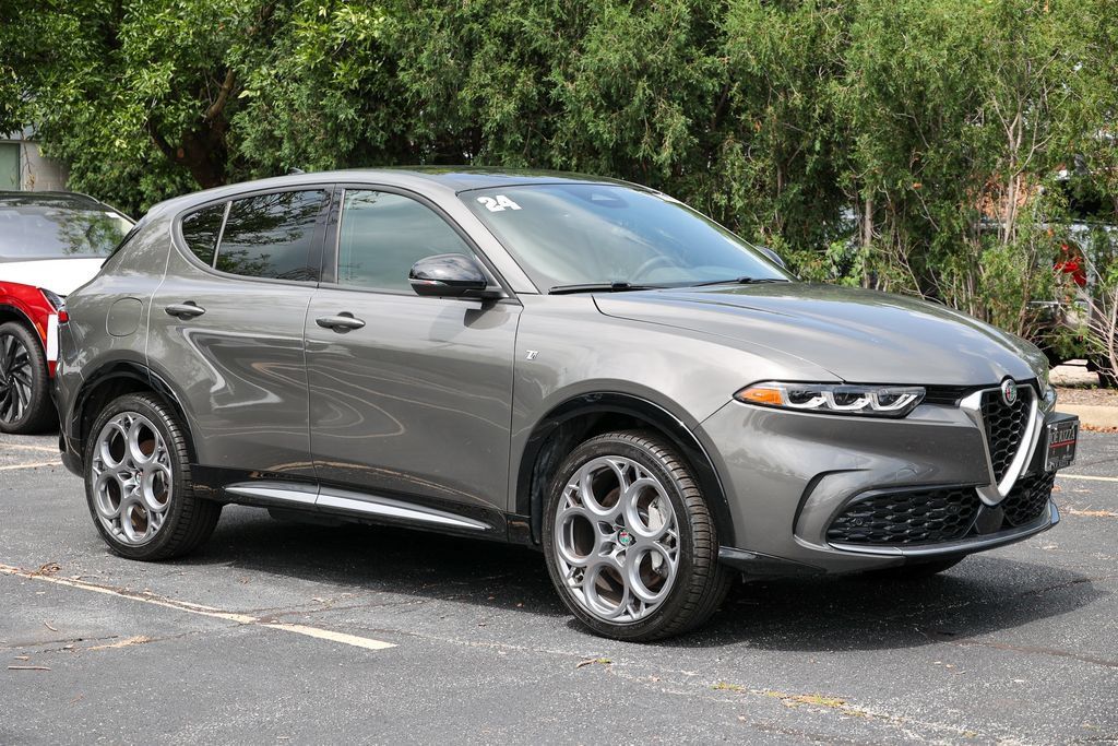 Used 2024 Alfa Romeo Tonale Ti AWD/4WD image 30