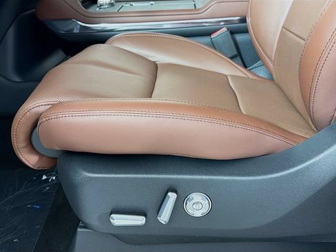 New 2026 Lincoln Navigator Reserve AWD/4WD image 20