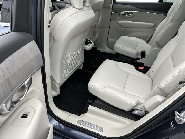 Certified 2025 Volvo XC90 B6 Plus w/ Protection Package Premier AWD/4WD image 23