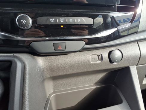 Used 2024 Ford Transit 350 XLT image 21