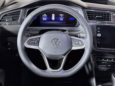Certified 2023 Volkswagen Tiguan SE AWD/4WD image 14