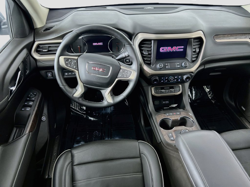 Certified 2023 GMC Acadia Denali w/ Denali Ultimate Package AWD/4WD image 23