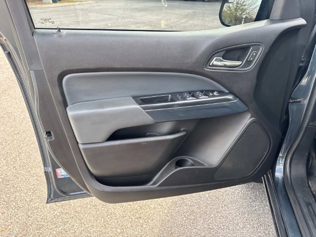Used 2019 Chevrolet Colorado Z71 AWD/4WD image 24