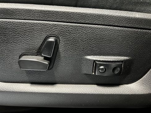 Used 2021 RAM 3500 Laramie w/ Night Edition image 15