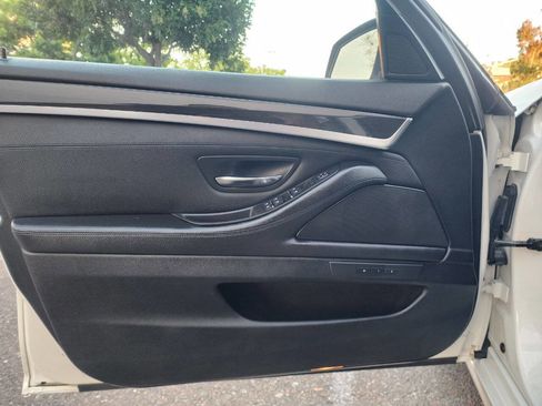 Used 2012 BMW 528i Sedan image 26