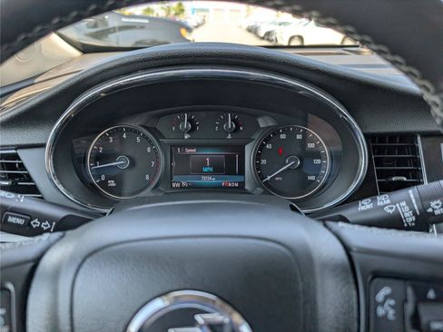 Used 2021 Buick Encore Preferred w/ Safety Package II FWD image 29