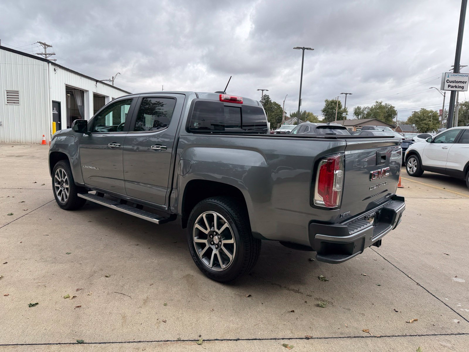 Used 2022 GMC Canyon Denali AWD/4WD image 4