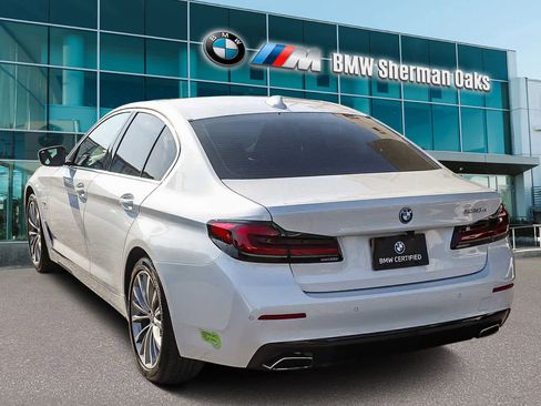Certified 2023 BMW 530e w/ Premium Package image 6