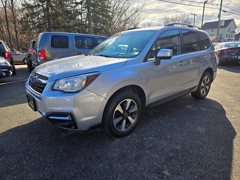 Used 2018 Subaru Forester 2.5i Premium w/ All-Weather Package AWD/4WD image 21