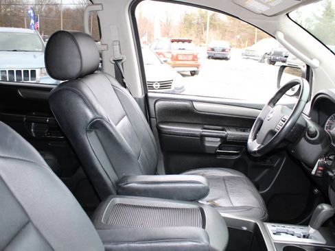 Used 2010 Nissan Armada SE image 11