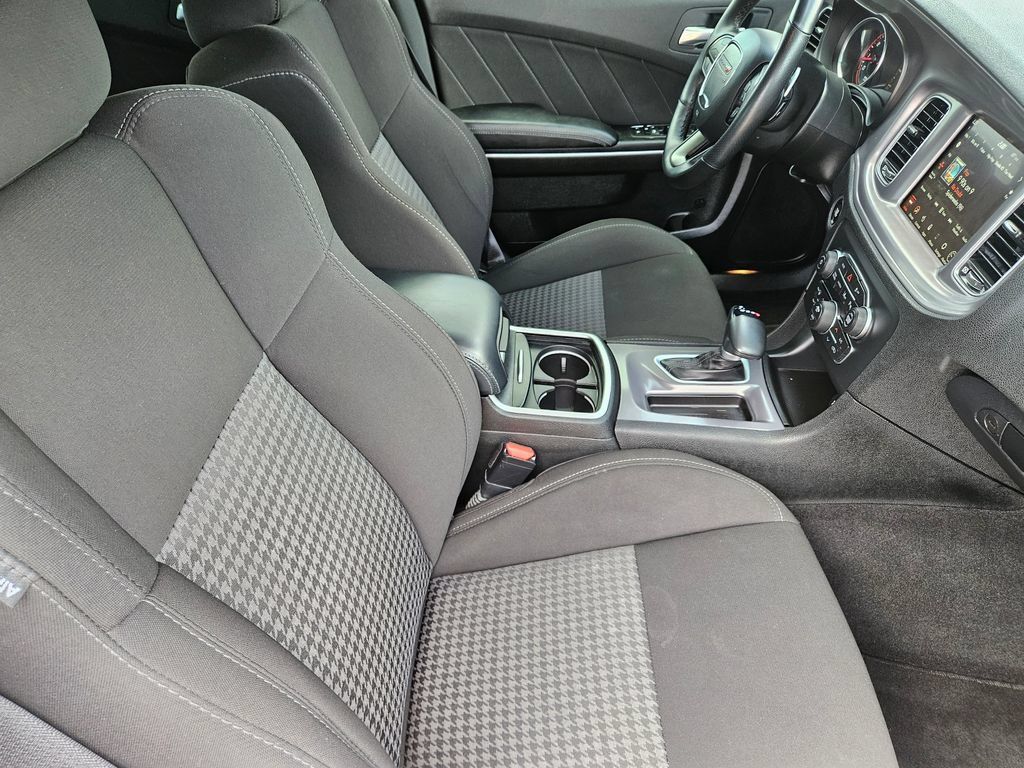 Used 2023 Dodge Charger Scat Pack w/ Technology Group RWD image 16