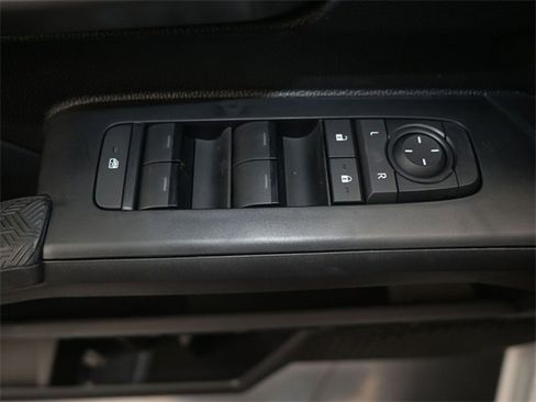 New 2025 Toyota Tacoma TRD Off-Road image 10