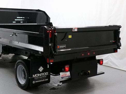 New 2025 Ford F450 XL w/ XL Chrome Package image 7