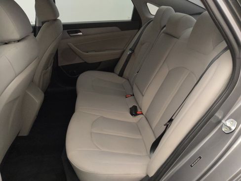 Used 2018 Hyundai Sonata SEL w/ Tech Package 02 image 18