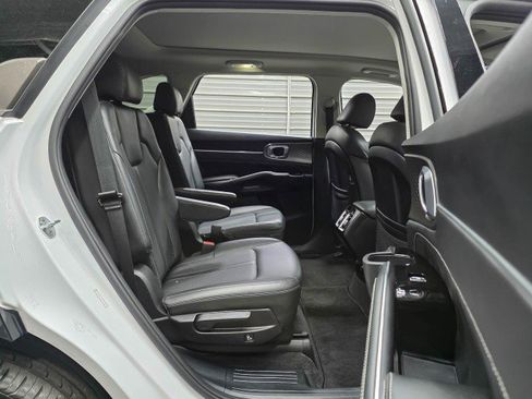 Used 2022 Kia Sorento SX AWD/4WD image 16