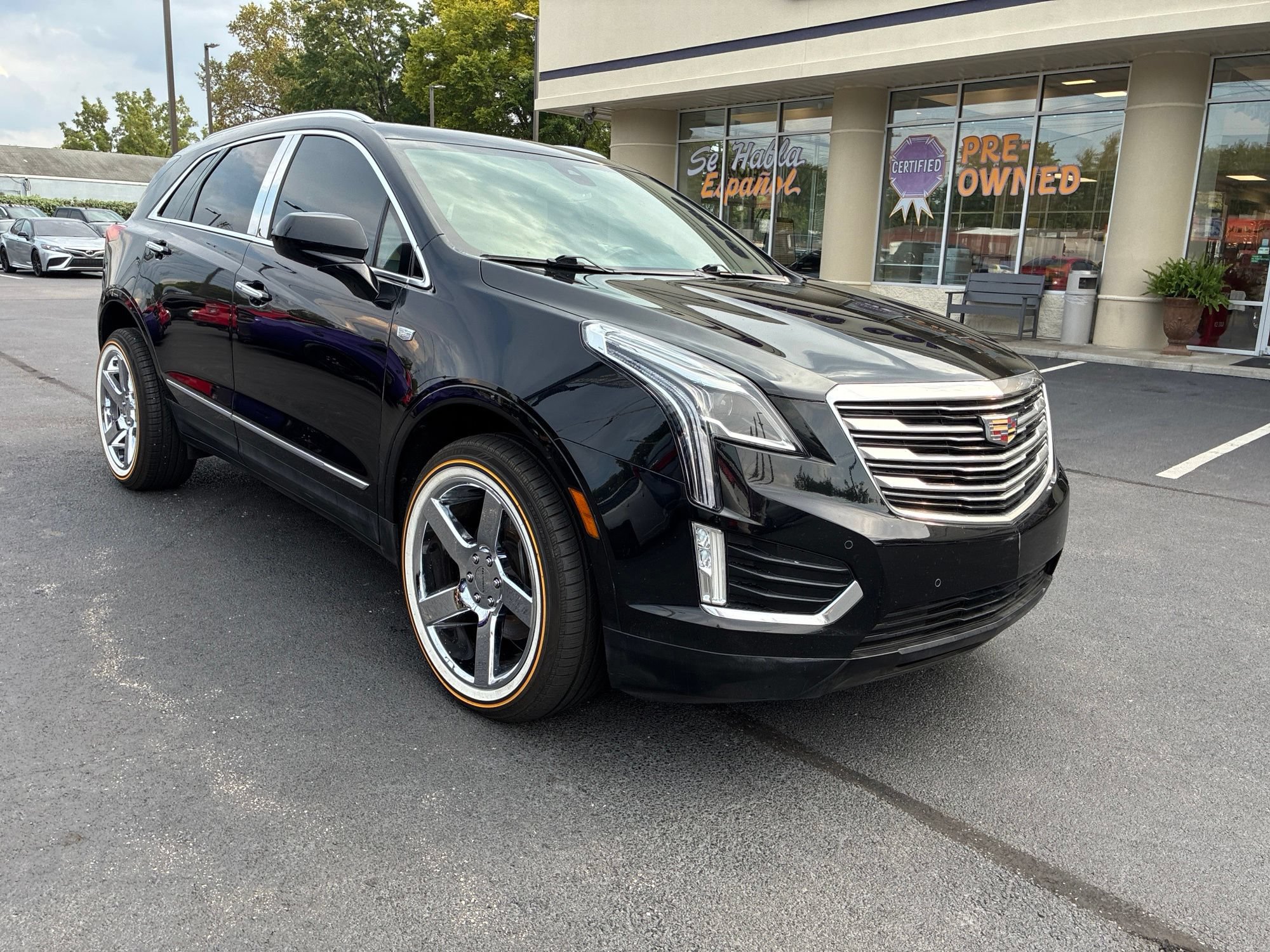 Used 2019 Cadillac XT5 Premium Luxury AWD/4WD image 1