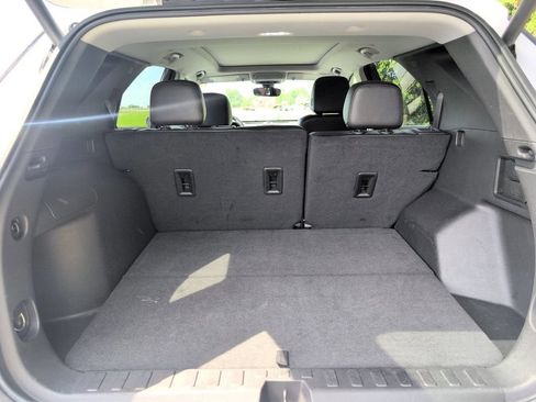 Used 2024 Chevrolet Equinox Premier FWD image 5