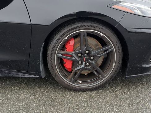 Used 2021 Chevrolet Corvette Stingray Premium Conv w/ Z51 Performance Package image 9