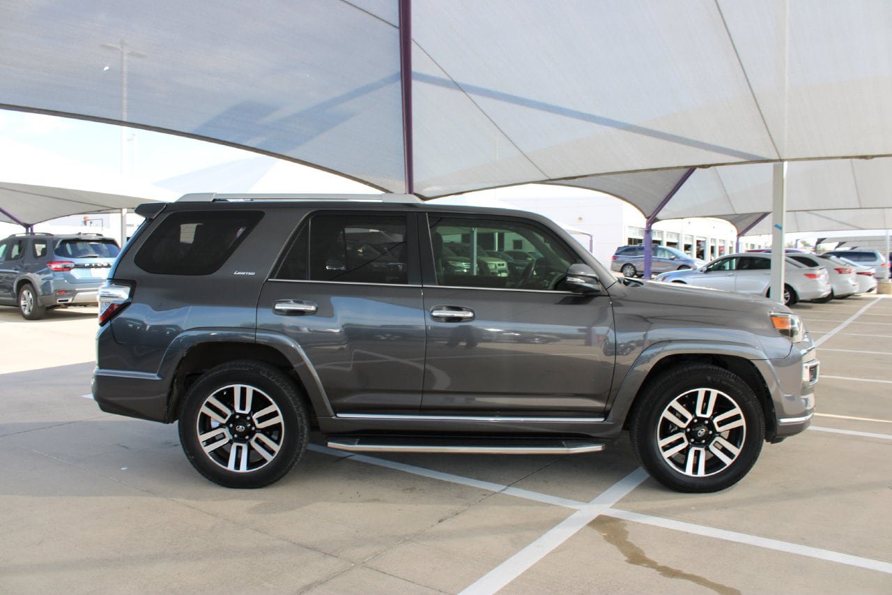 Used 2017 Toyota 4Runner Limited AWD/4WD image 7