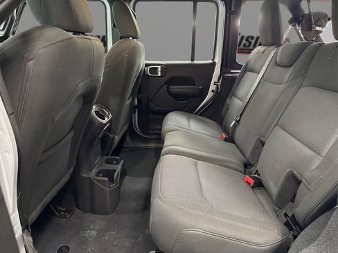 Used 2022 Jeep Wrangler Unlimited Sport image 10