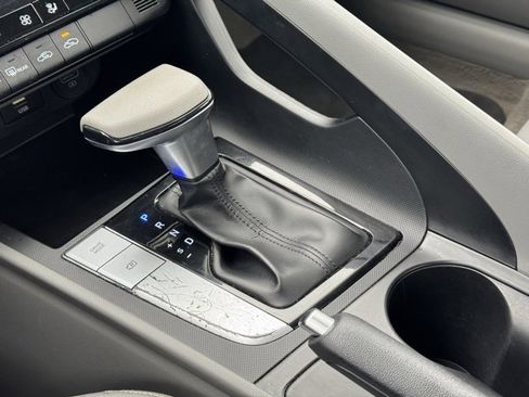 Used 2021 Hyundai Elantra SEL image 27