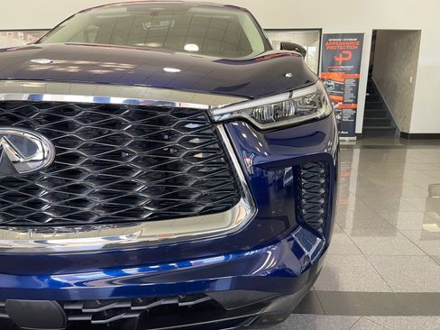 Used 2025 INFINITI QX60 Pure w/ Cargo Package FWD image 10