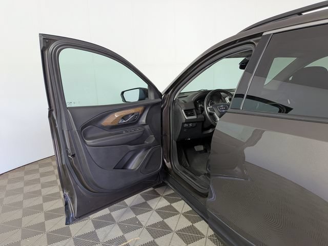 Used 2019 GMC Terrain SLE w/ Driver Convenience Package FWD image 11