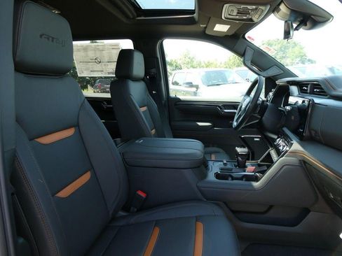 New 2026 GMC Sierra 1500 AT4 w/ AT4 Premium Package AWD/4WD image 10