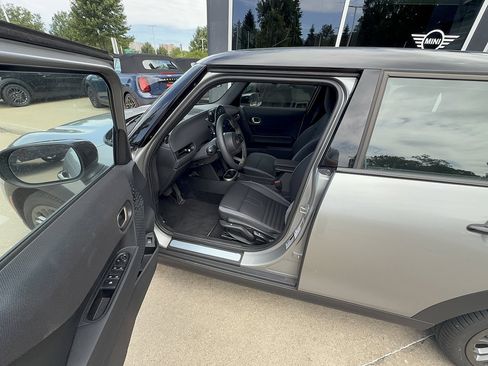 Used 2026 MINI Cooper S FWD image 5