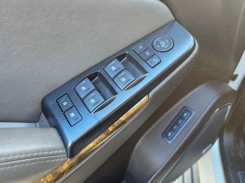 Used 2015 GMC Yukon Denali w/ Touring Package image 29