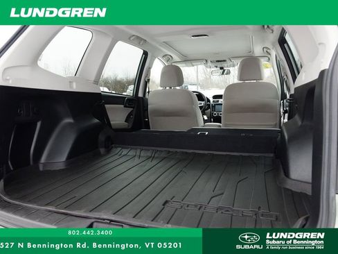 Used 2017 Subaru Forester 2.5i Premium w/ All-Weather Package image 16