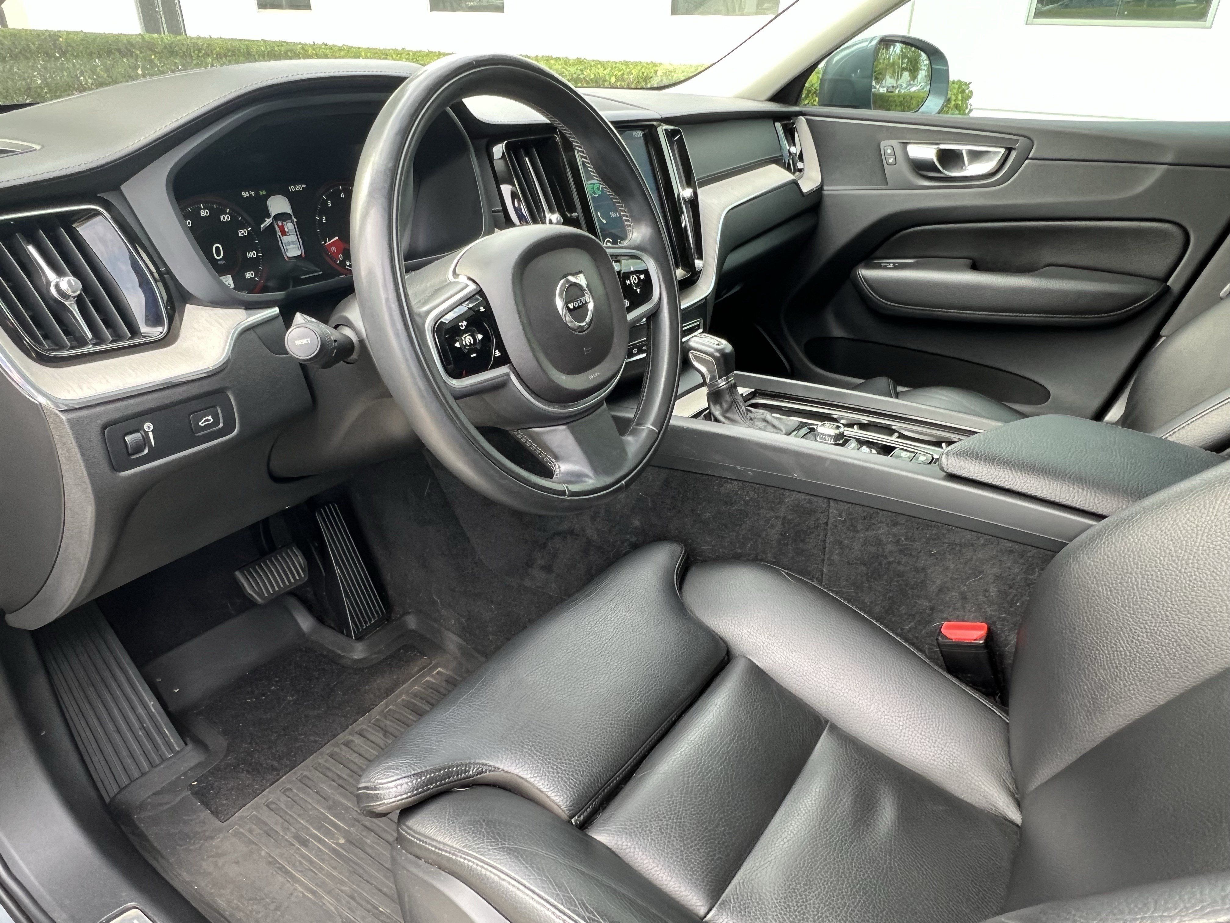 Used 2018 Volvo XC60 T5 Inscription w/ Convenience Package AWD/4WD image 17