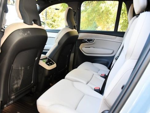 New 2026 Volvo XC90 B6 Plus w/ Protection Package Premier image 16