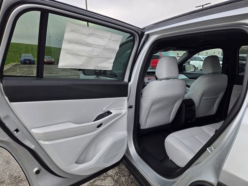 New 2026 Jeep Cherokee Limited AWD/4WD image 24