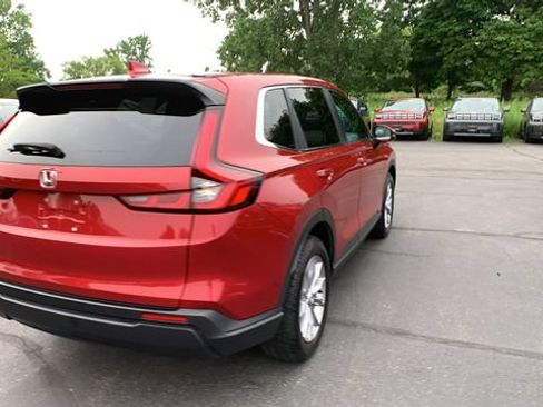 Used 2023 Honda CR-V EX image 5