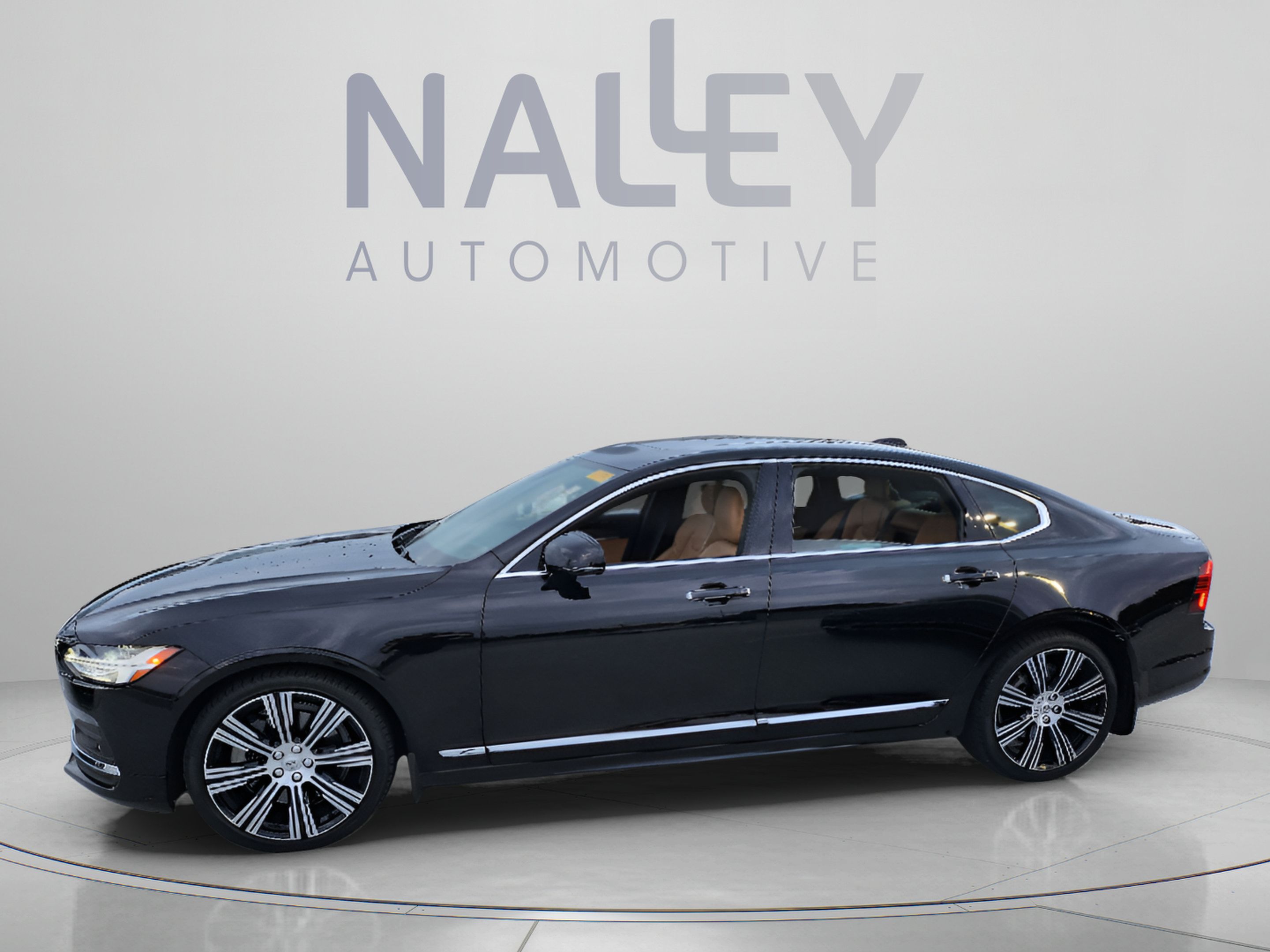 Used 2022 Volvo S90 B6 Inscription AWD/4WD image 2