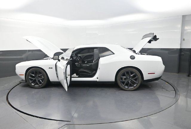 Used 2023 Dodge Challenger R/T w/ Plus Package RWD image 31