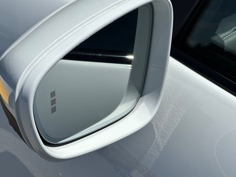 Certified 2024 Porsche 911 Carrera S RWD image 40