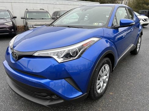 Used 2019 Toyota C-HR LE image 1