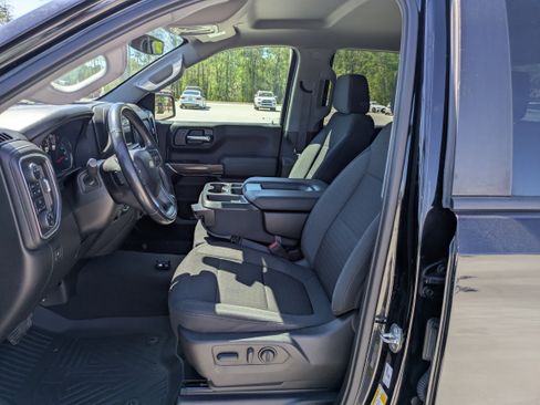 Used 2022 Chevrolet Silverado 1500 LT image 11