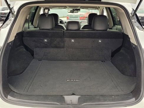 Used 2024 Nissan Murano SV w/ SV Midnight Edition Package image 9