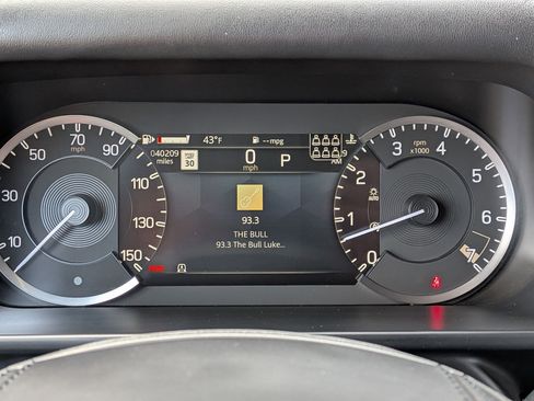 Used 2023 Land Rover Defender 130 X image 18