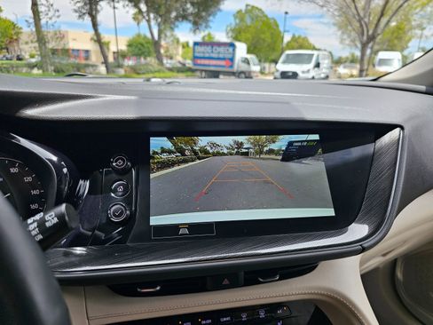 Used 2023 Buick Envision Preferred image 31