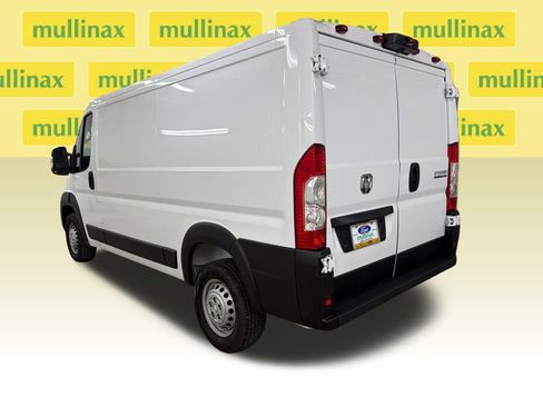 Used 2025 RAM ProMaster 2500 w/ Convenience Group FWD image 10