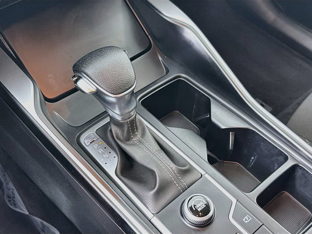Certified 2023 Kia Sorento LX FWD image 16