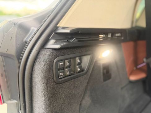 Used 2019 BMW X7 xDrive50i w/ Premium Package AWD/4WD image 42