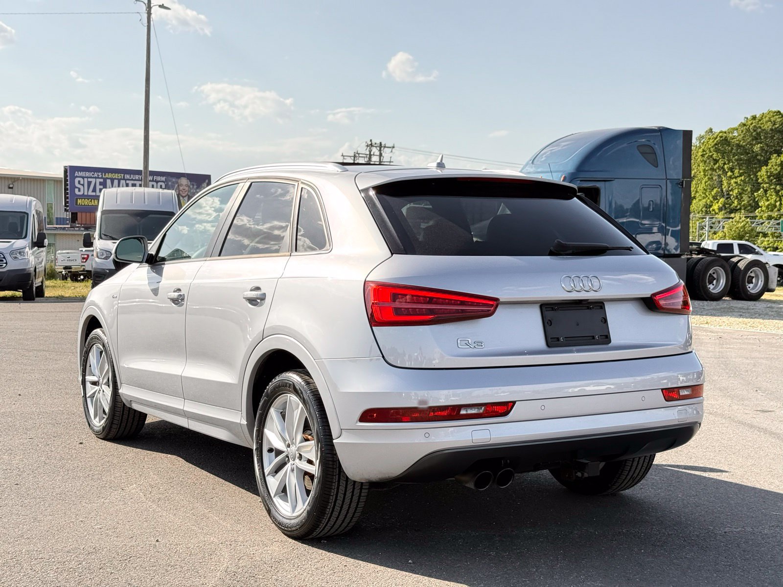 Used 2018 Audi Q3 2.0T Premium FWD image 12