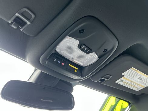 Used 2021 Chevrolet TrailBlazer ACTIV w/ Technology Package image 30