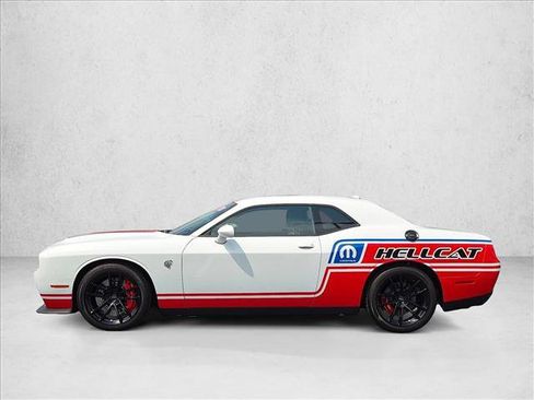 Used 2023 Dodge Challenger SRT Hellcat RWD image 9